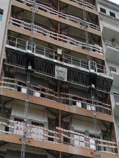 Elevador bimastro